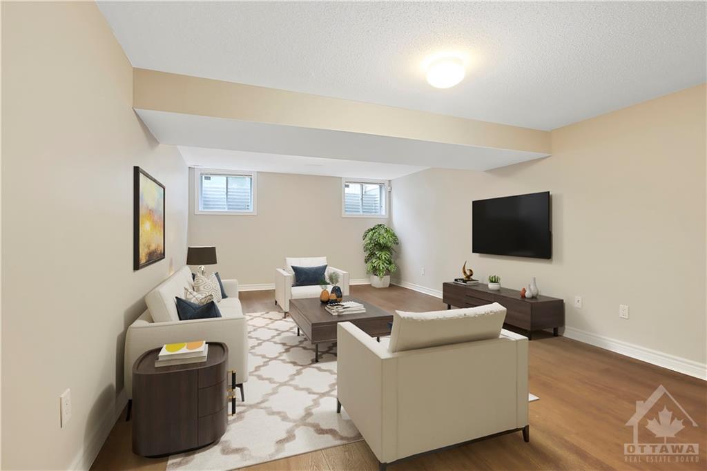 500 DEVONWOOD Circle
