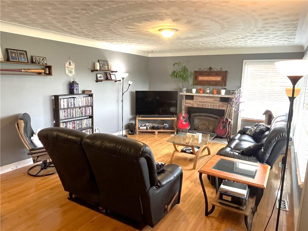 107 ALGONQUIN Avenue