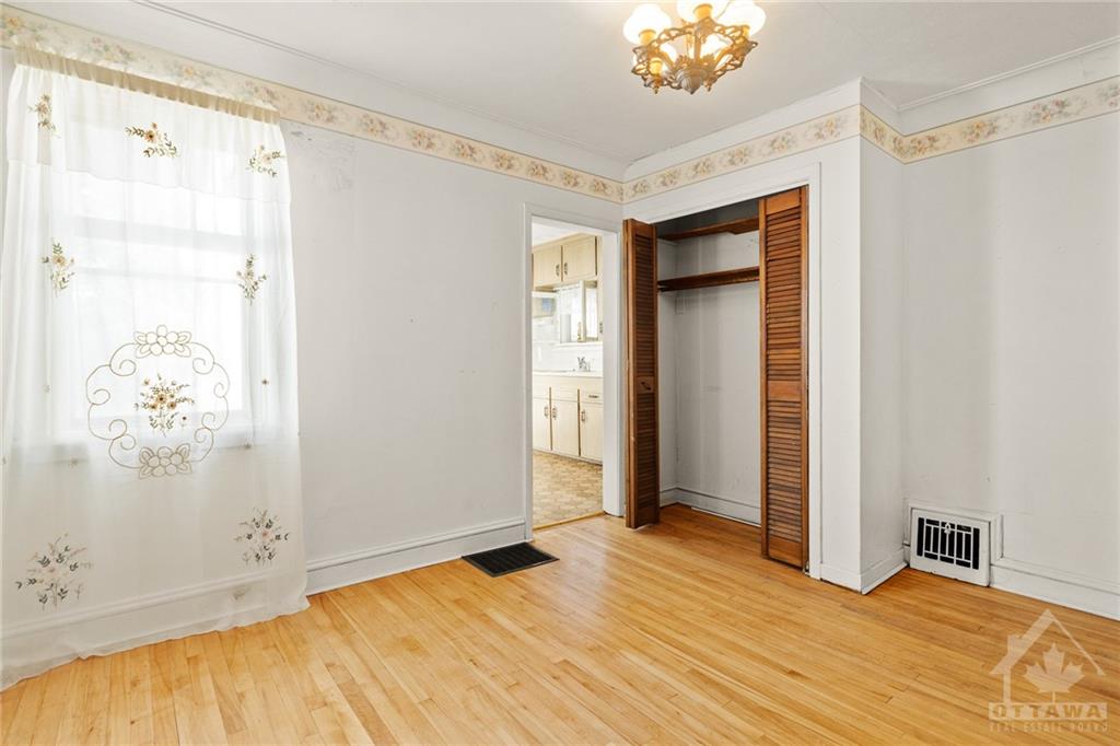 13 PINEHURST Avenue