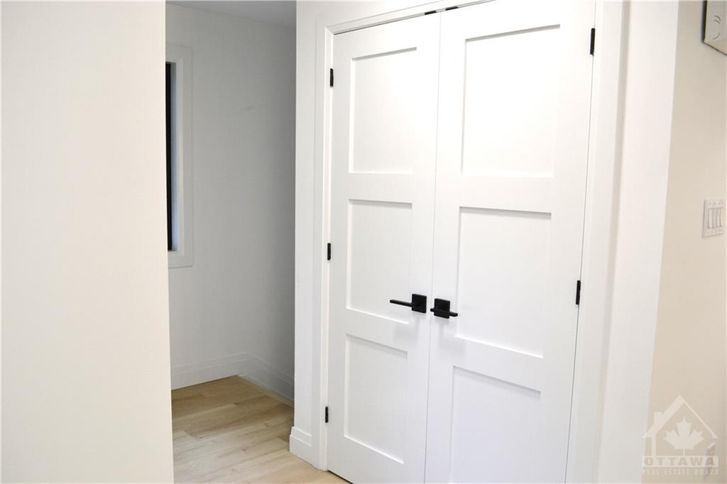 503 ATHLONE Avenue, #2