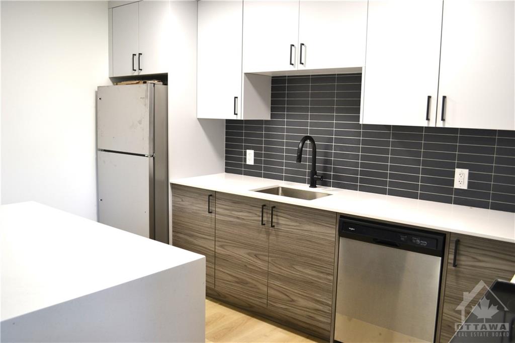 503 ATHLONE Avenue, #2