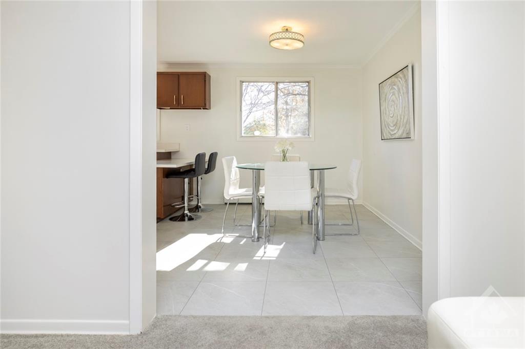 328 AMIENS Street