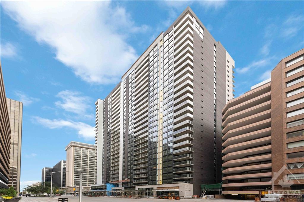 340 QUEEN Street, #511