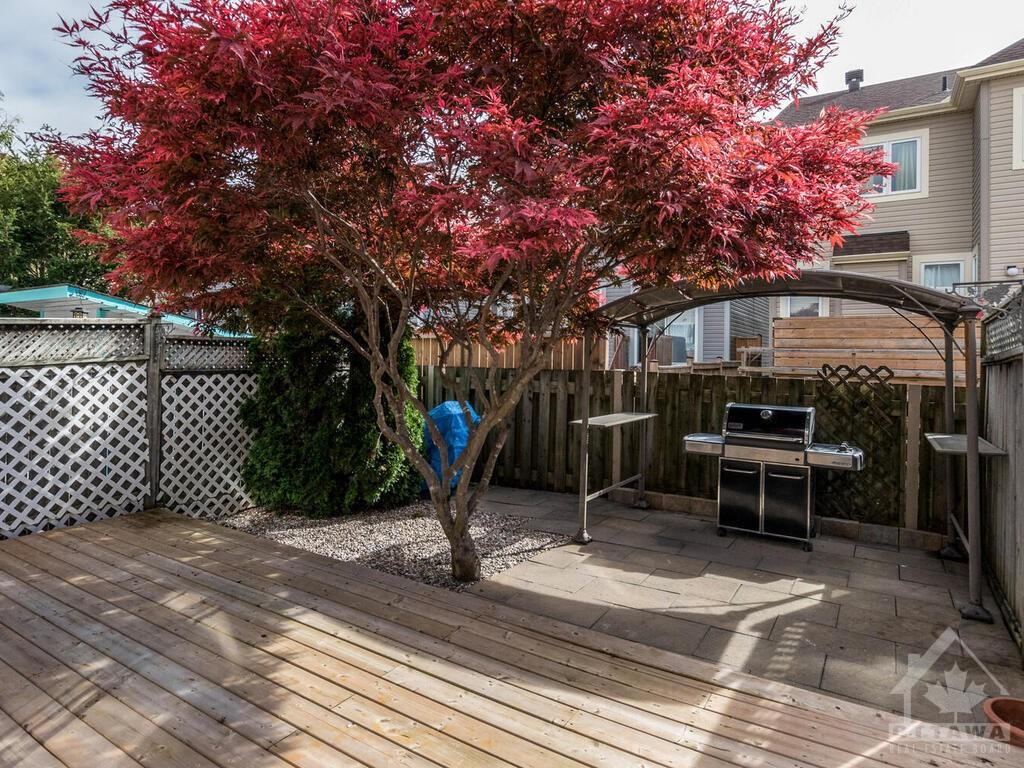 71 FLOWERTREE Crescent
