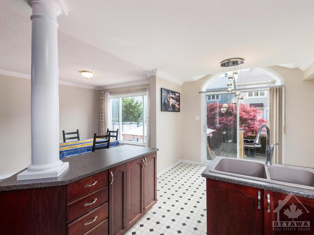 71 FLOWERTREE Crescent