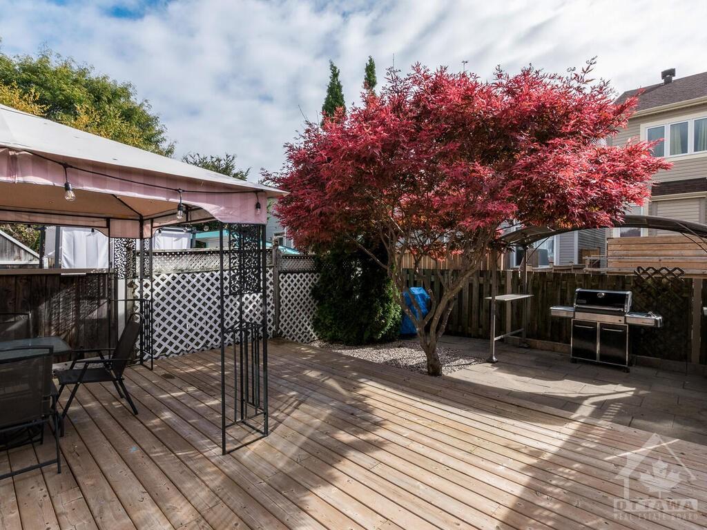 71 FLOWERTREE Crescent