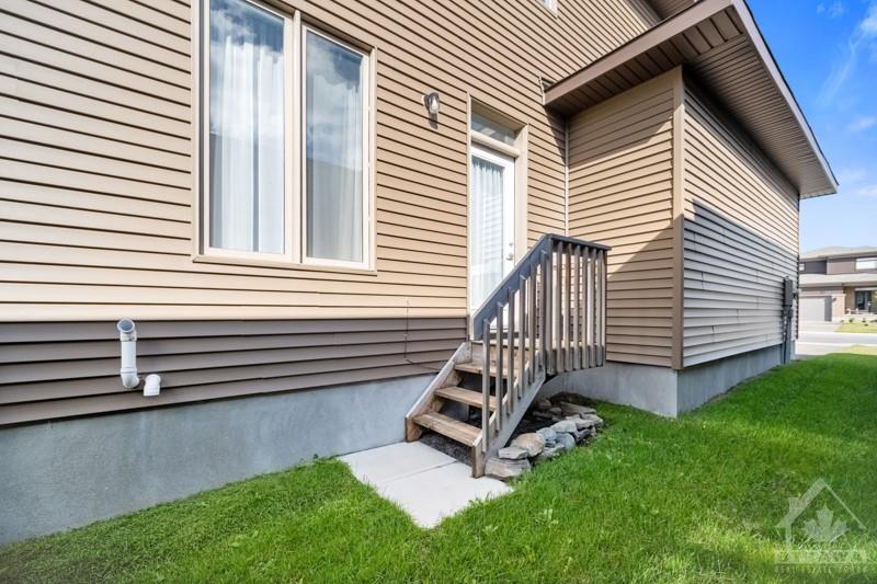 379 STERLING Avenue