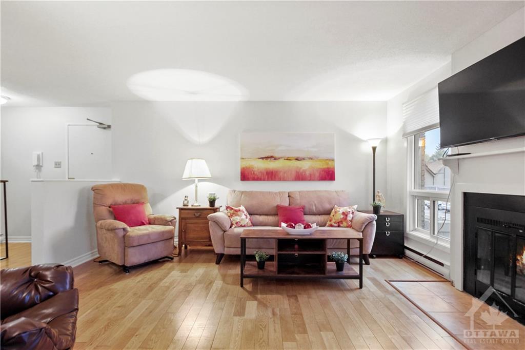 16 SWEETBRIAR Circle, #1