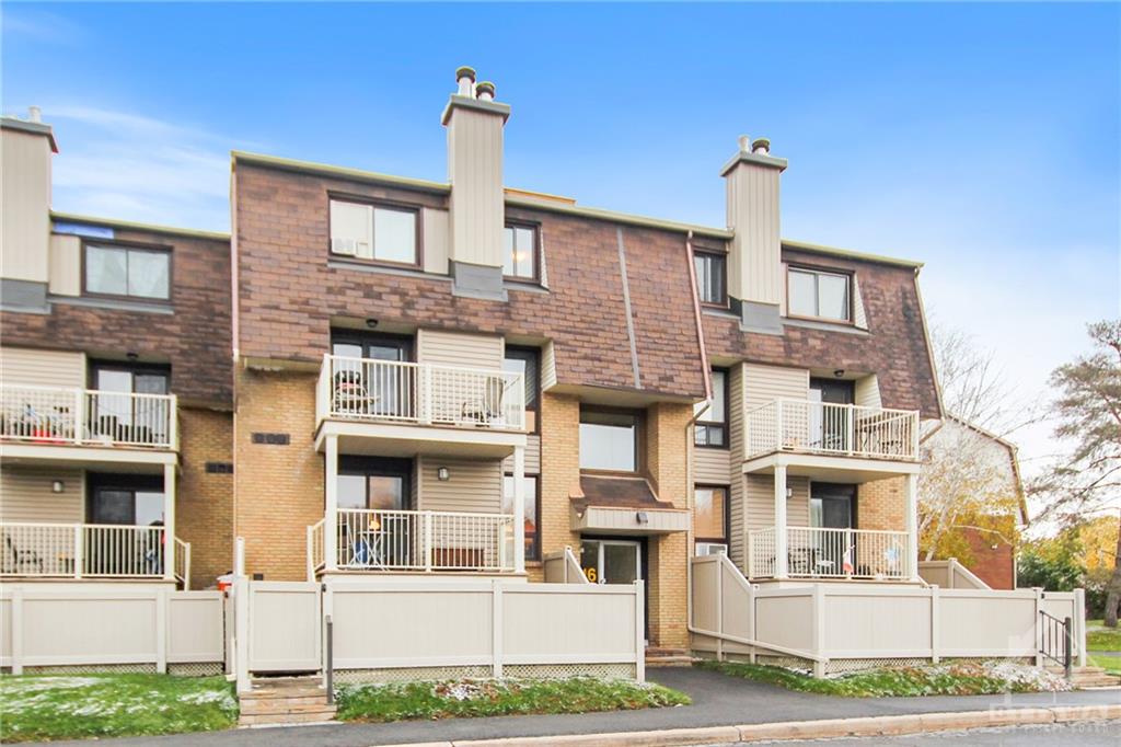 16 SWEETBRIAR Circle, #1