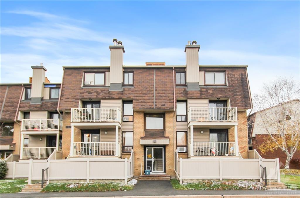 16 SWEETBRIAR Circle, #1