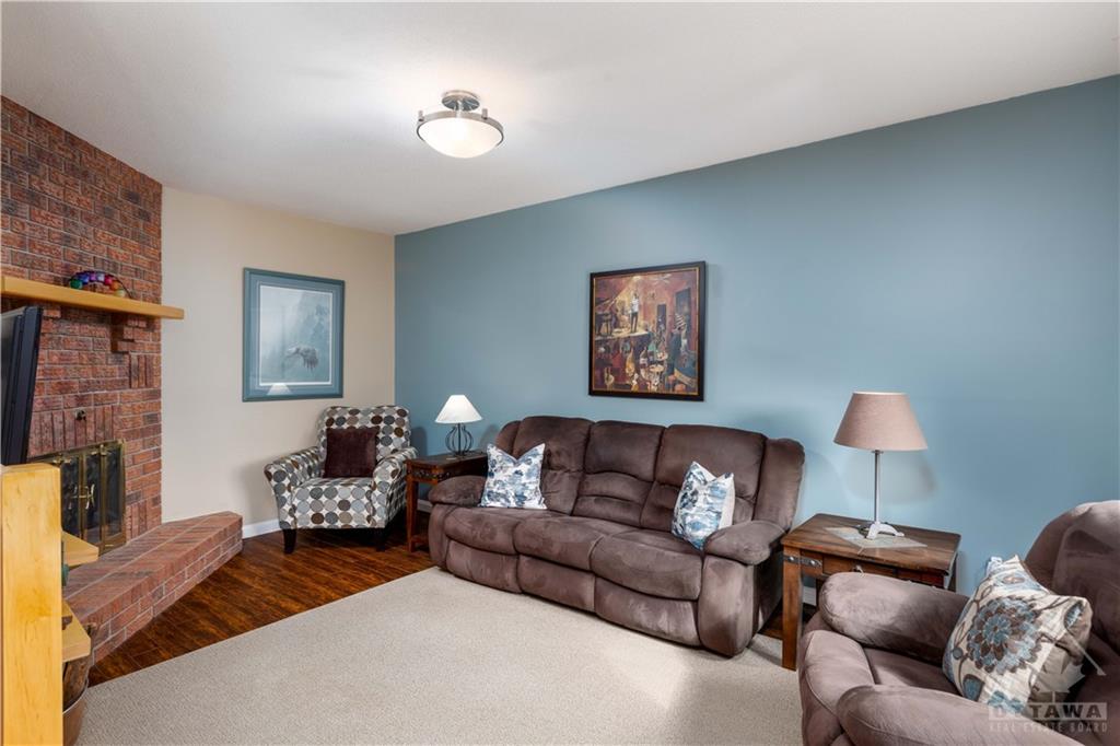 205 TWEED Crescent