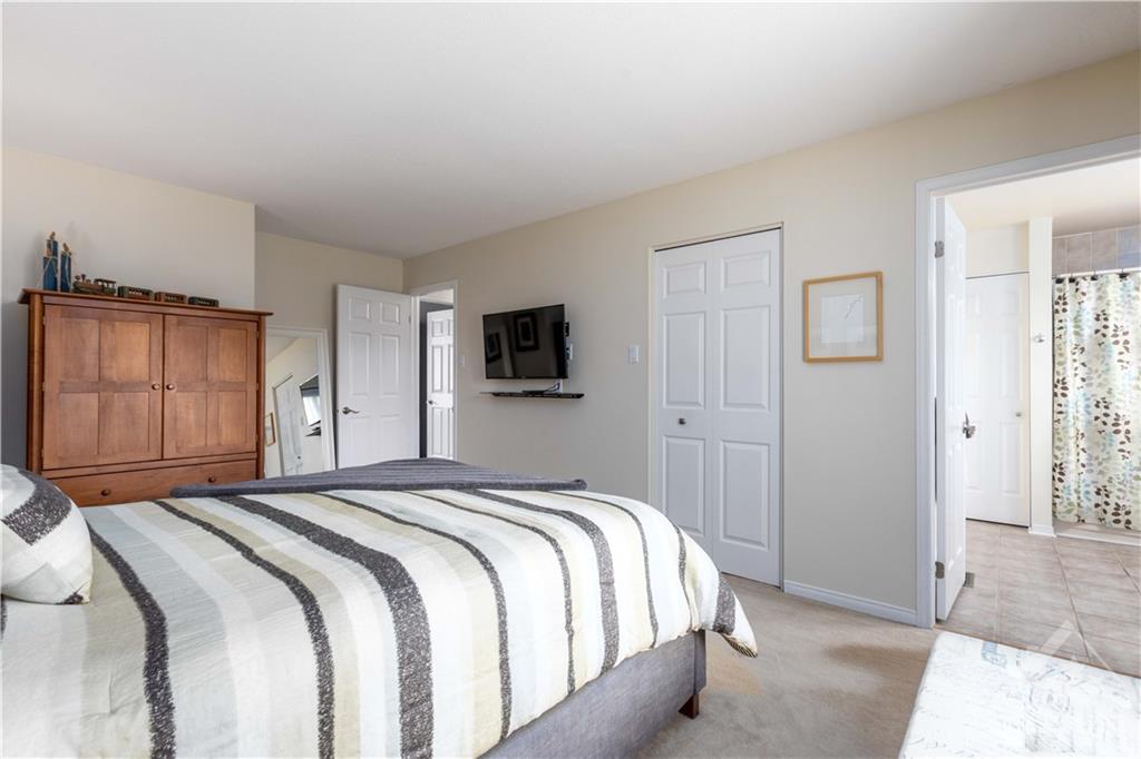 205 TWEED Crescent