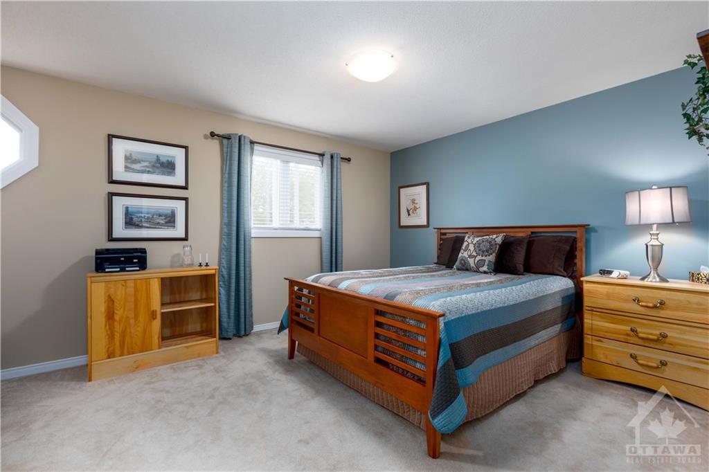 205 TWEED Crescent