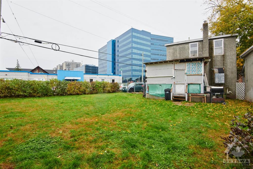 321 SAVARD Avenue
