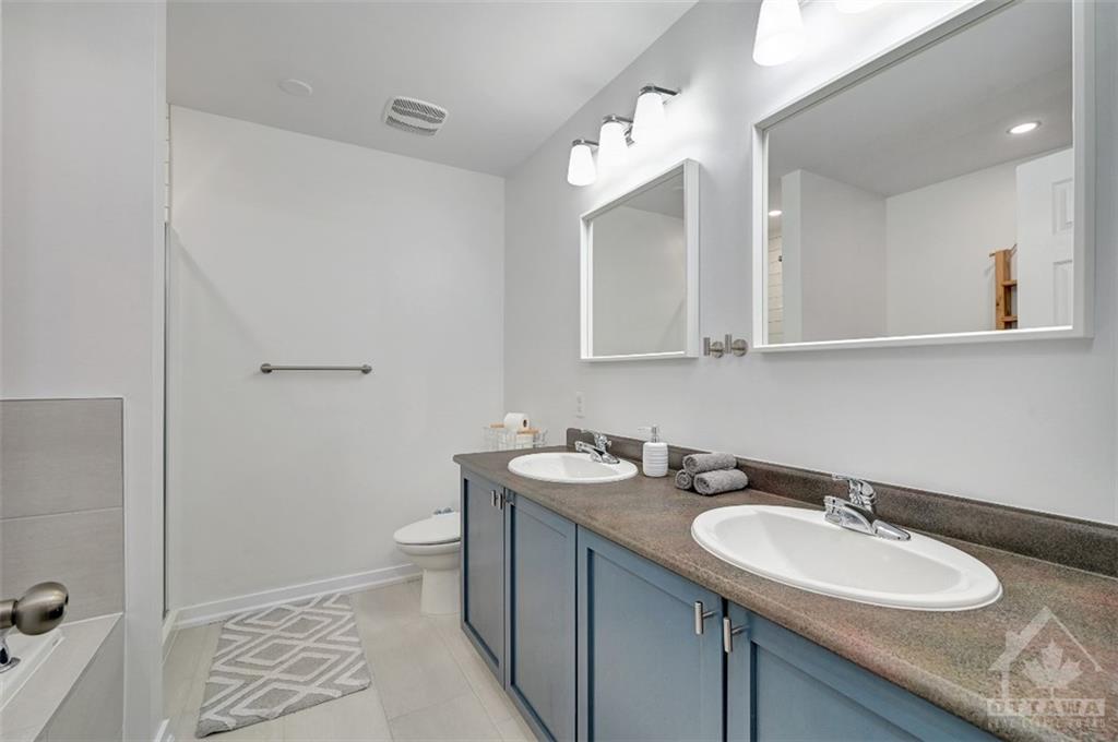 369 ROLLING MEADOW Crescent