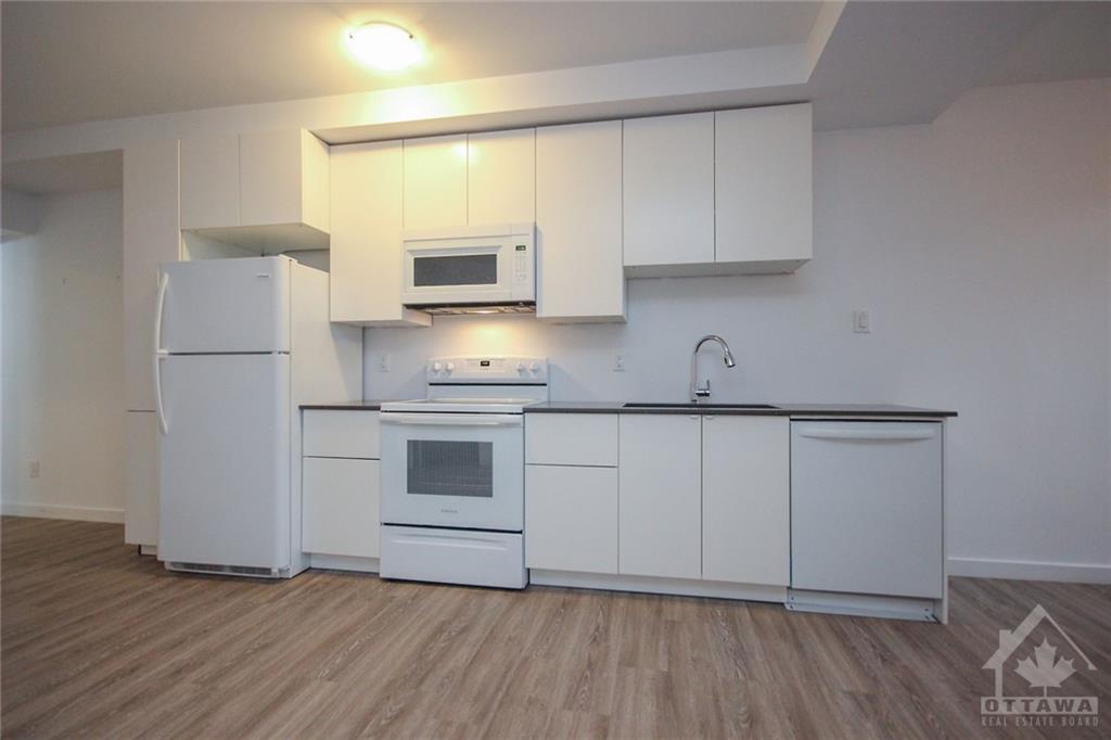 247 GRANVILLE Street, #B
