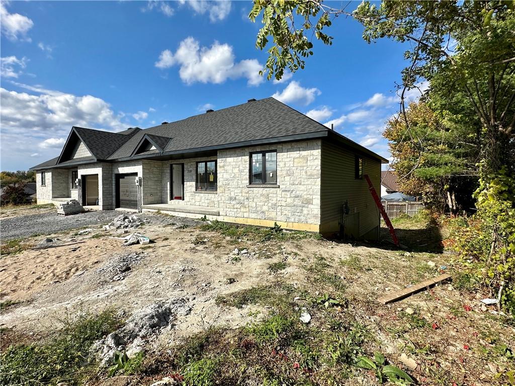 239 TOLLGATE Road E