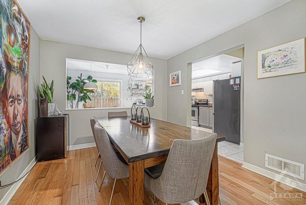 87 HUNTERSWOOD Crescent