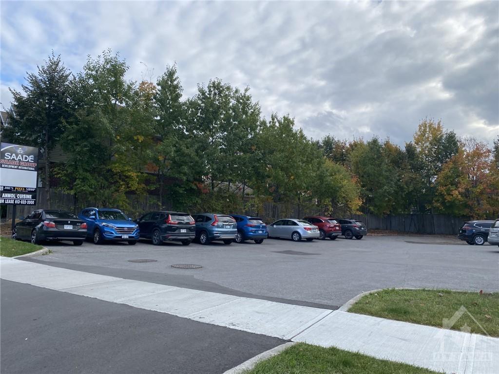 8154 JEANNE D'ARC Boulevard
