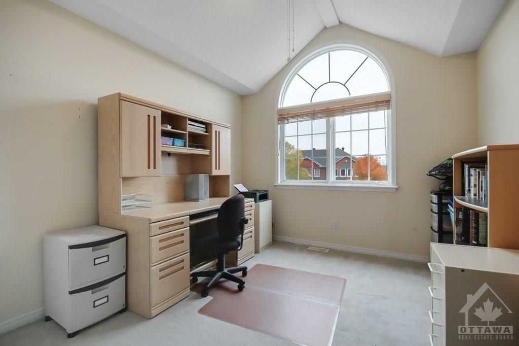 1002 ROCKY HARBOUR Crescent