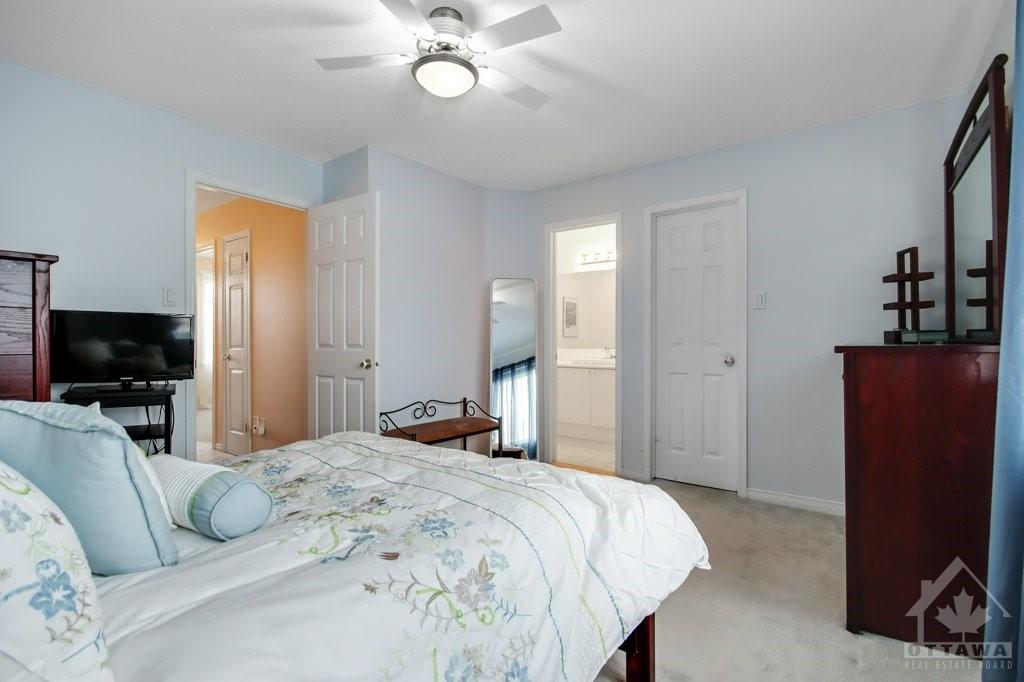1002 ROCKY HARBOUR Crescent