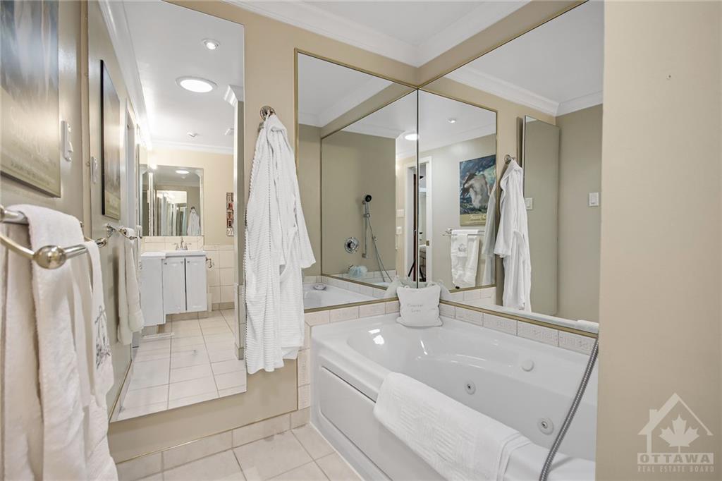 1719 FIELDSTONE Crescent