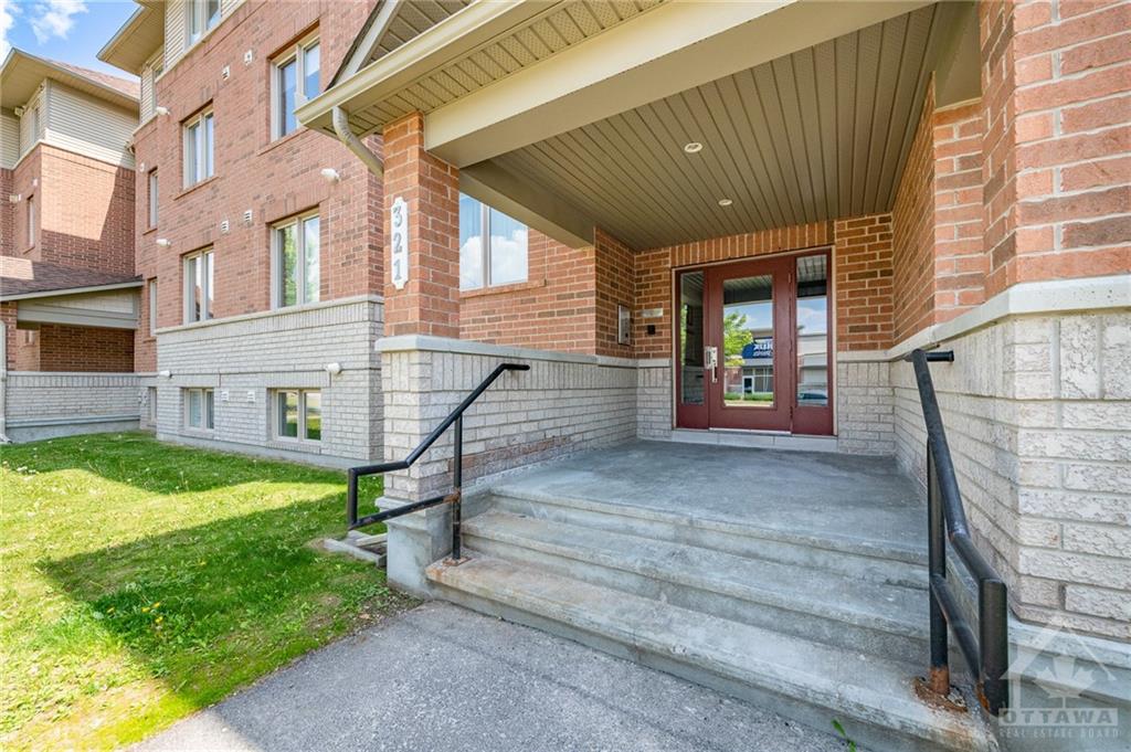 321 CRESTHAVEN Drive, #1