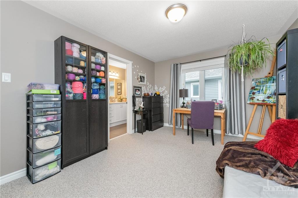 113 DAGLAN Crescent