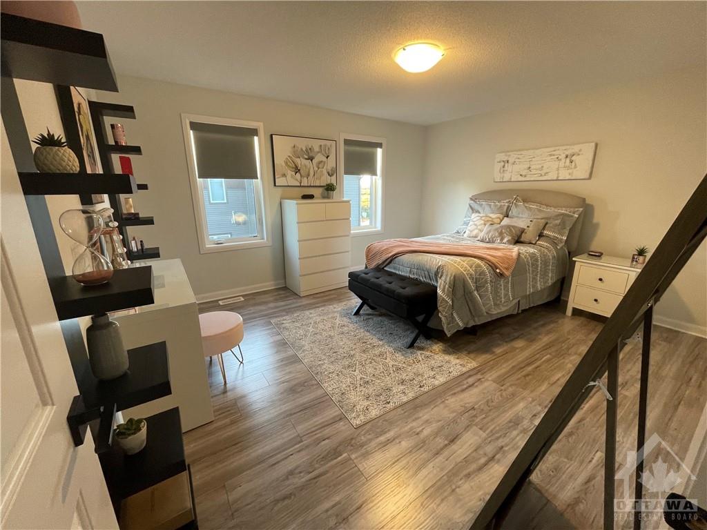 713 AMBERWING Private, #B