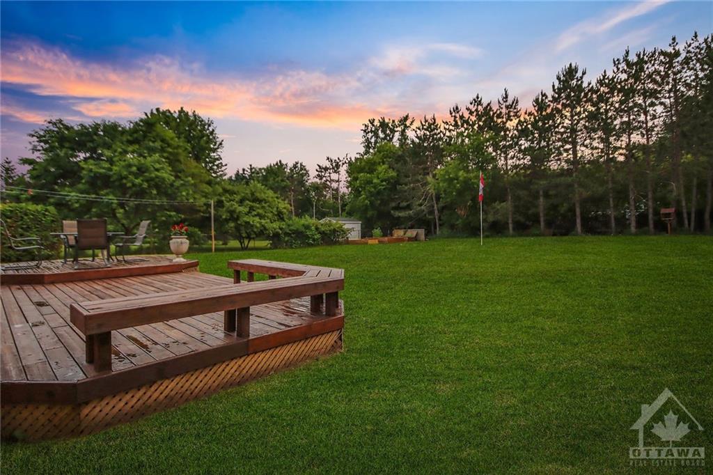 1574 STANLEYFIELD Crescent