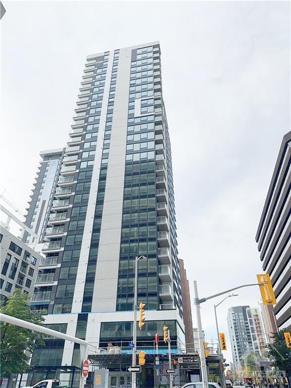 340 QUEEN Street, #903