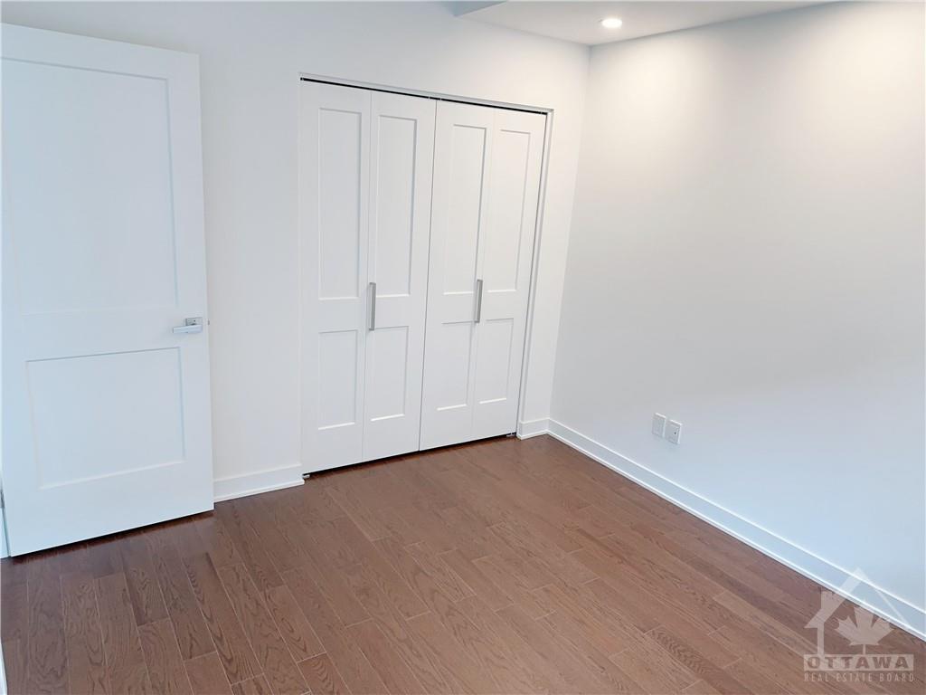 340 QUEEN Street, #903