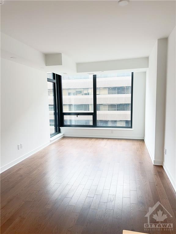 340 QUEEN Street, #903