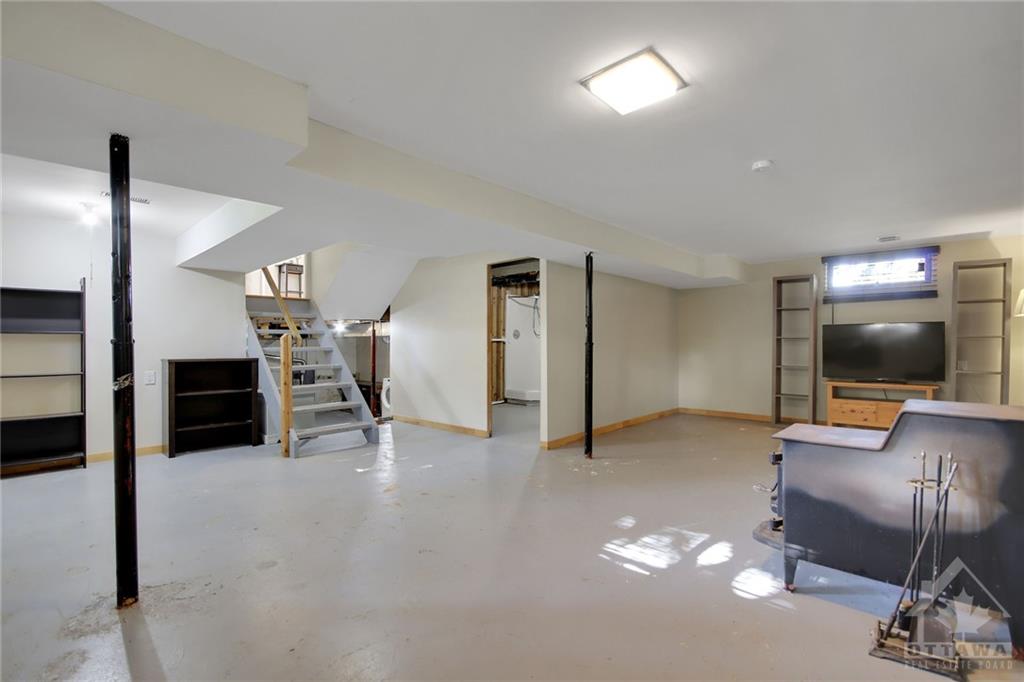 411 GILLES Street