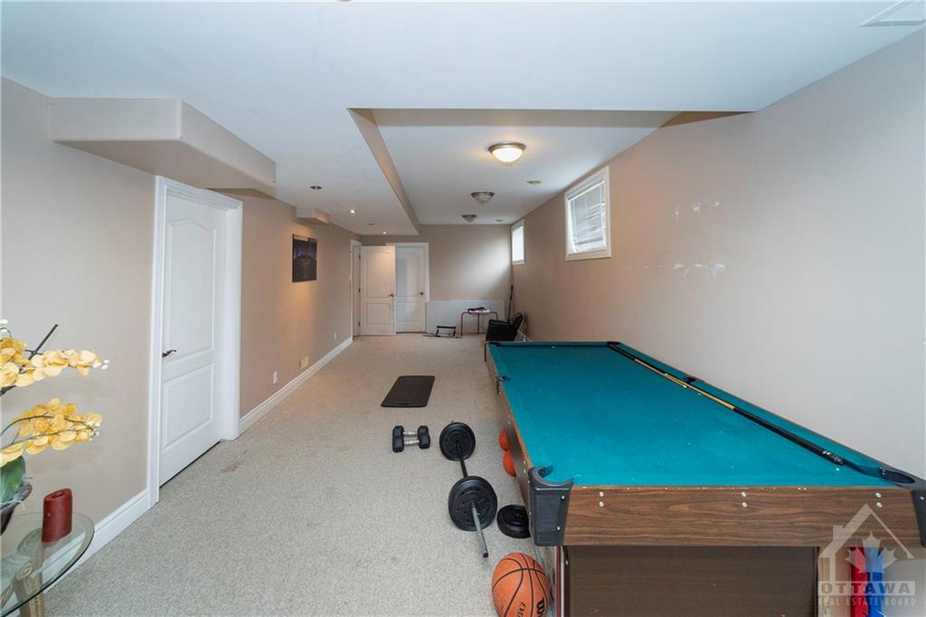 425 LOCKMASTER Crescent