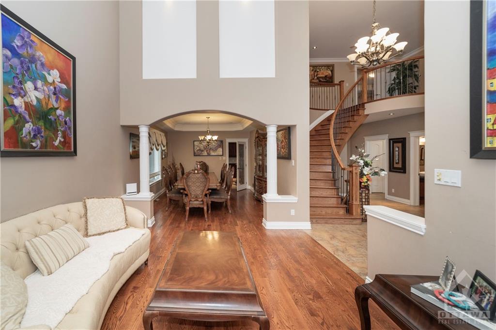 425 LOCKMASTER Crescent