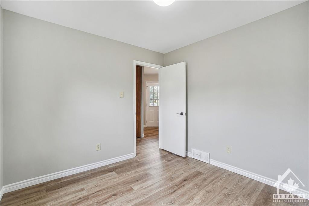 1444 LAURIN Crescent