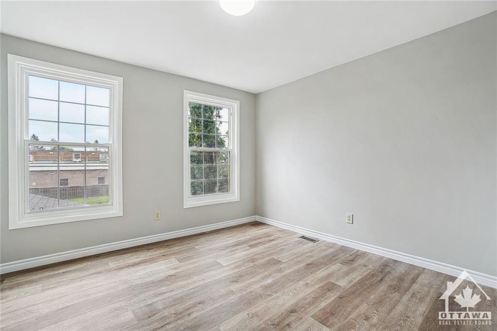 1444 LAURIN Crescent