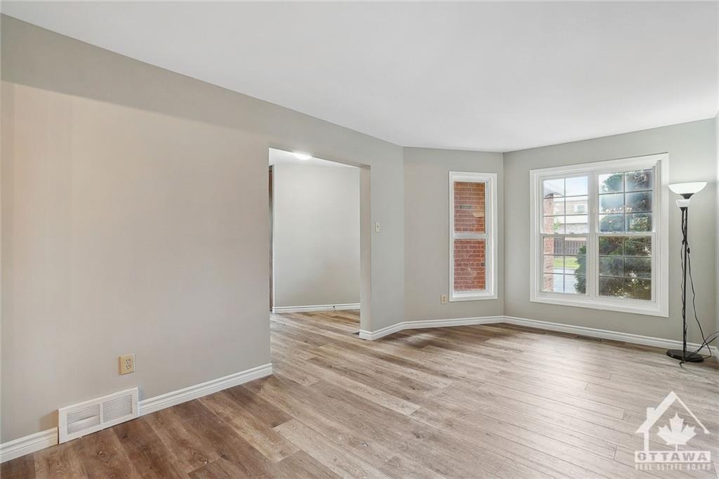 1444 LAURIN Crescent