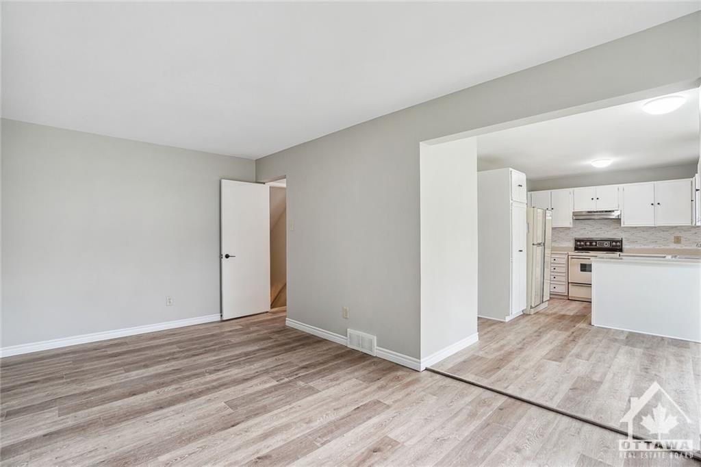 1444 LAURIN Crescent