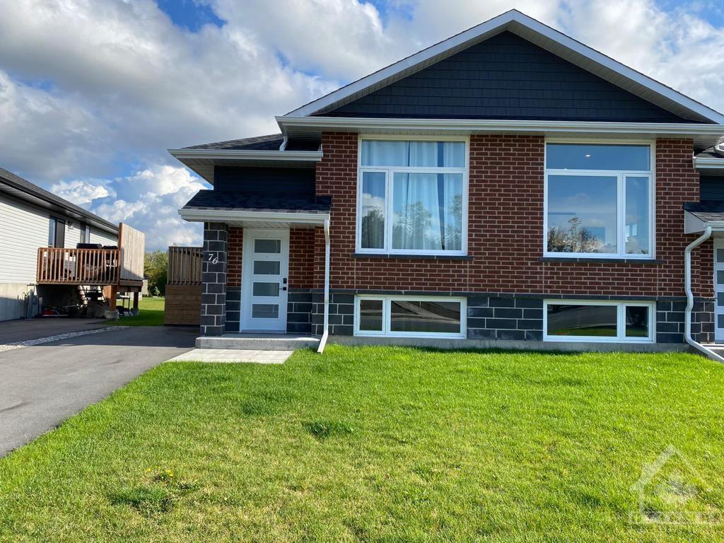 76 CAMERON Crescent