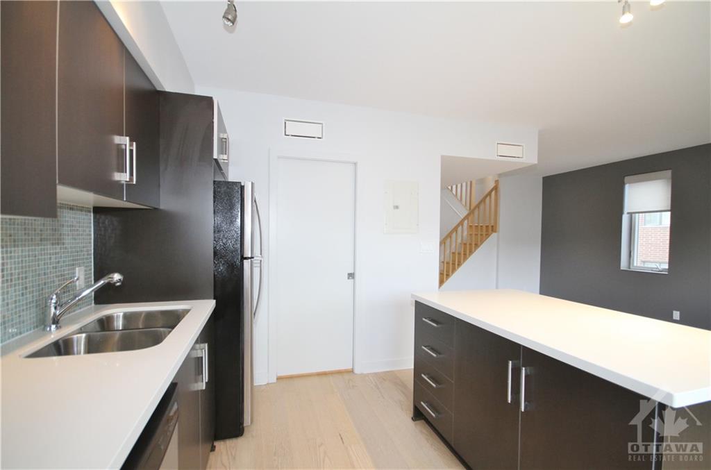 1014 BANK Street, #508
