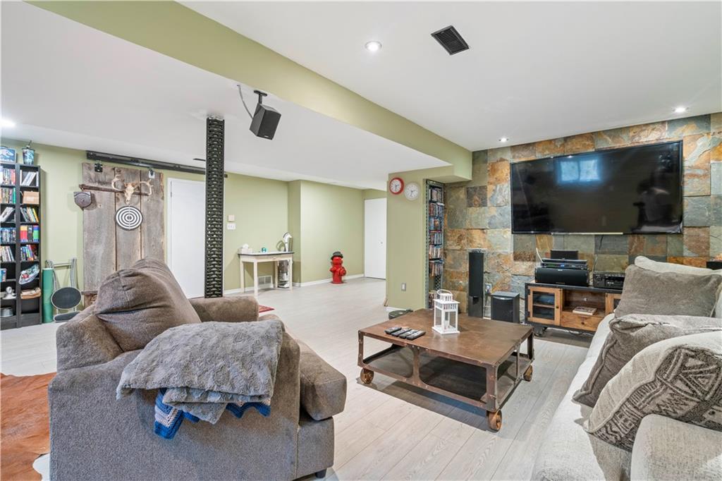 212 ARCAND Road