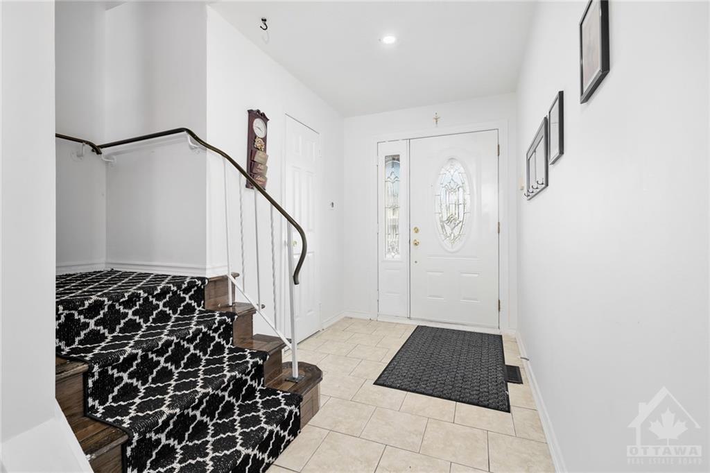 6132 VINEYARD Drive