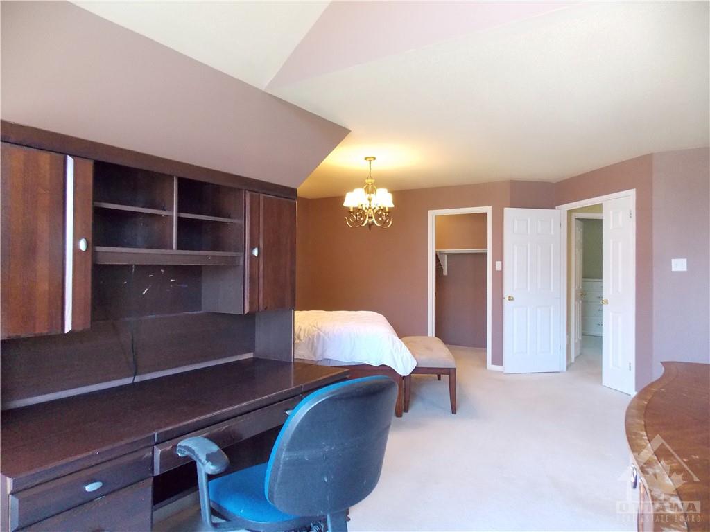 129 ANNAPOLIS Circle