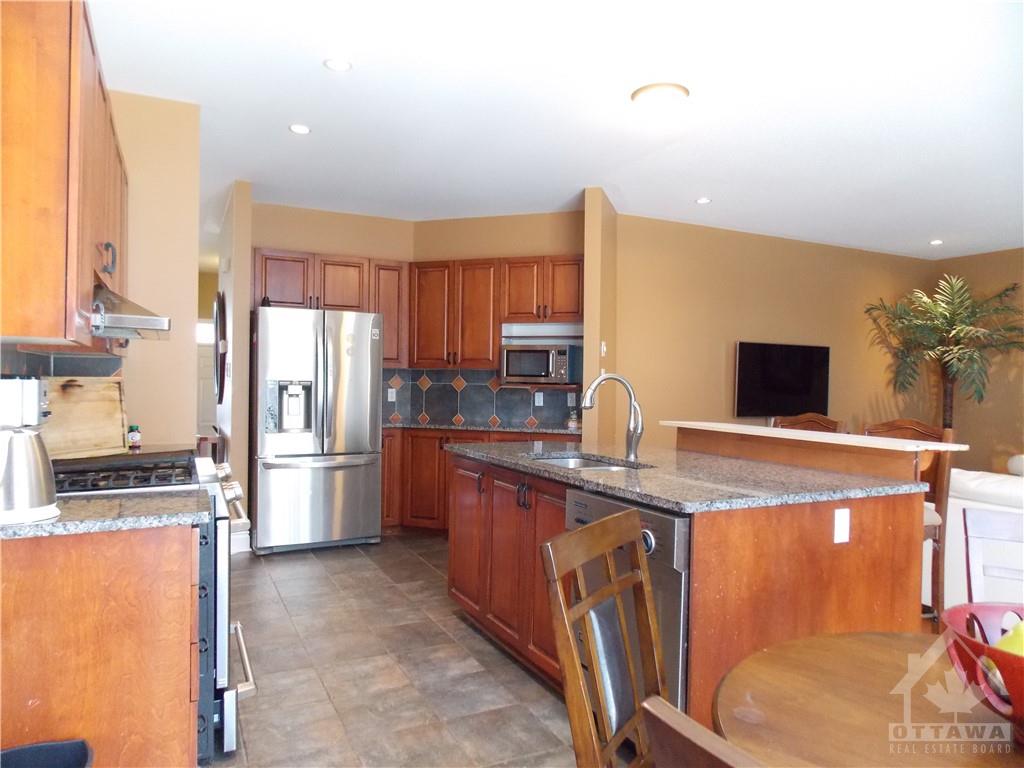 129 ANNAPOLIS Circle