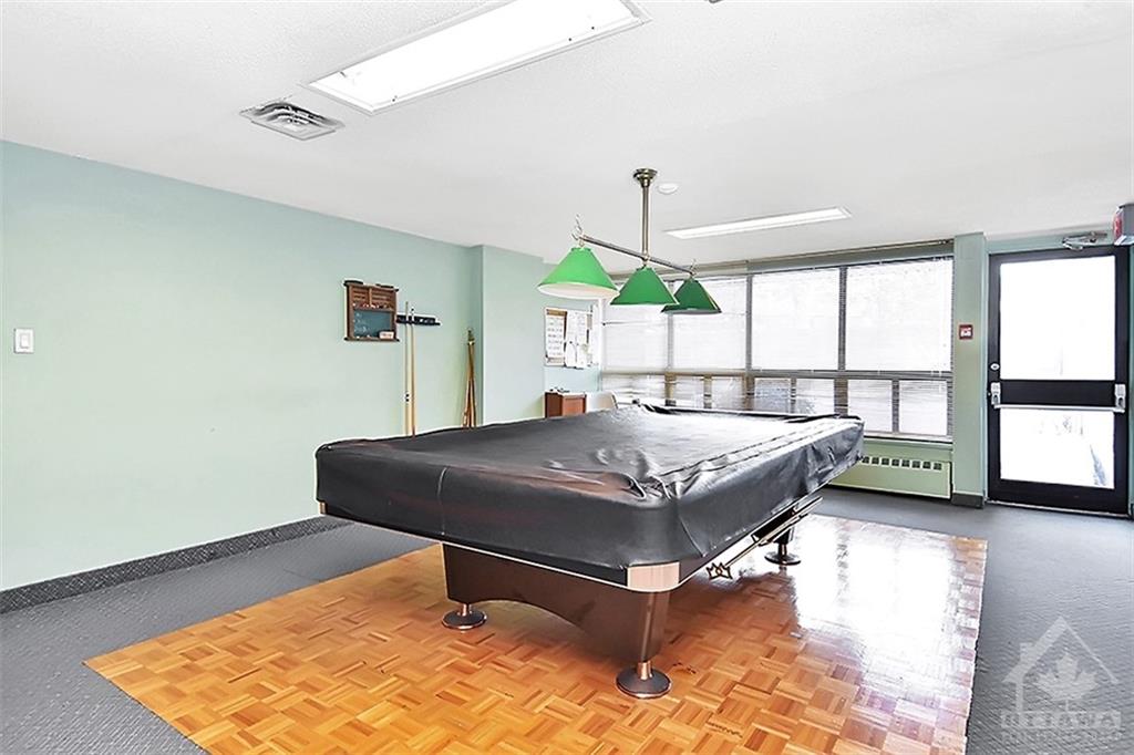 525 ST LAURENT Boulevard, #27