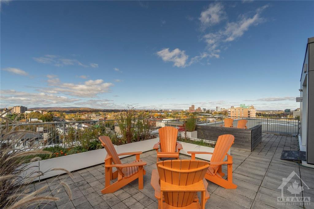 1000 WELLINGTON Street W, #605