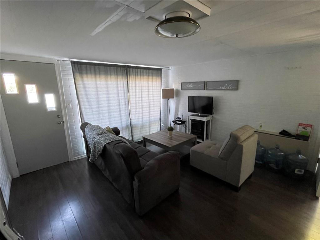 48 CHANT Terrace