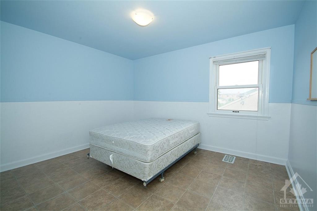 1309 CHRISTINE Avenue